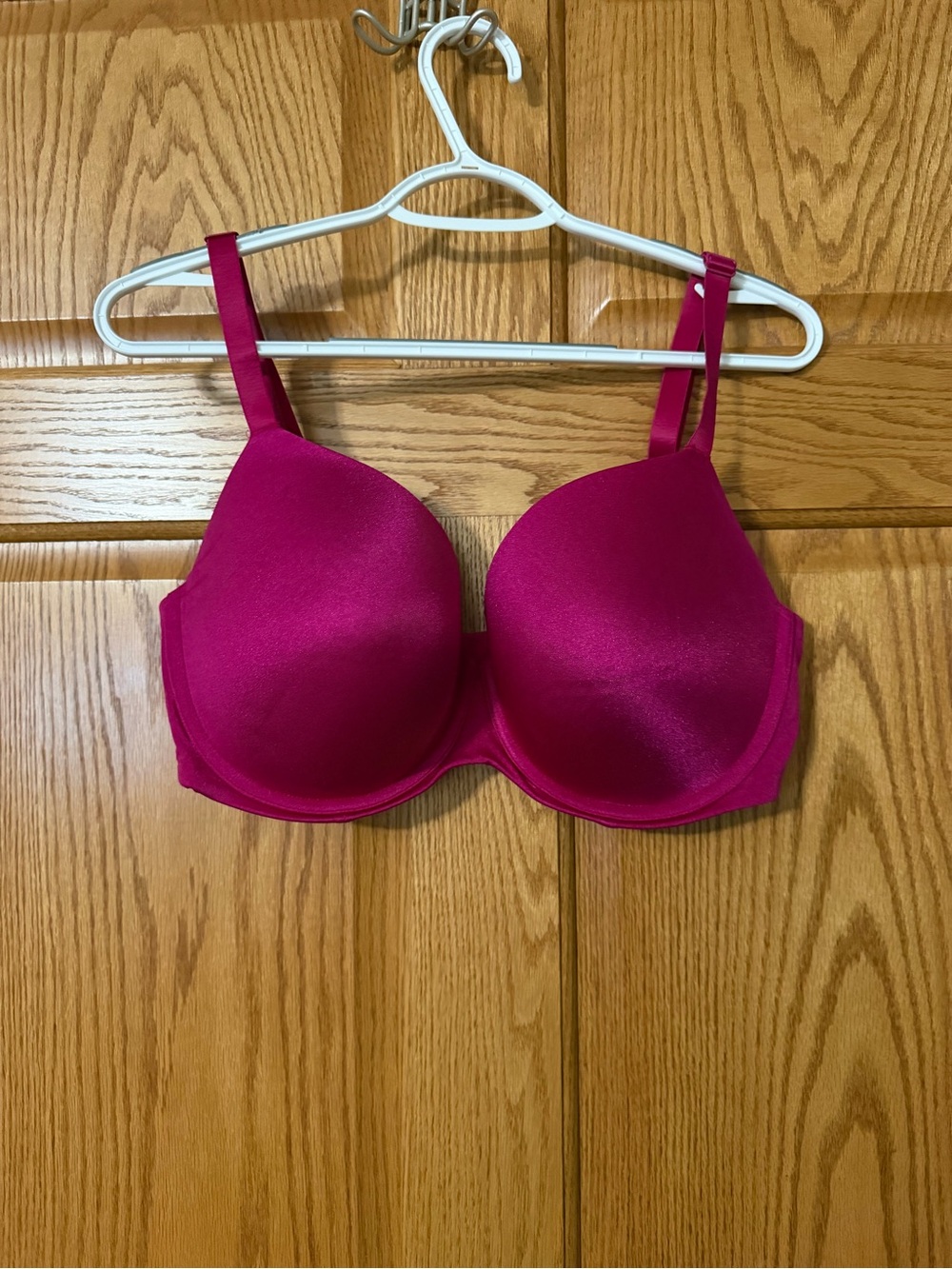 Cacique Fuchsia Molded T-Shirt Bra